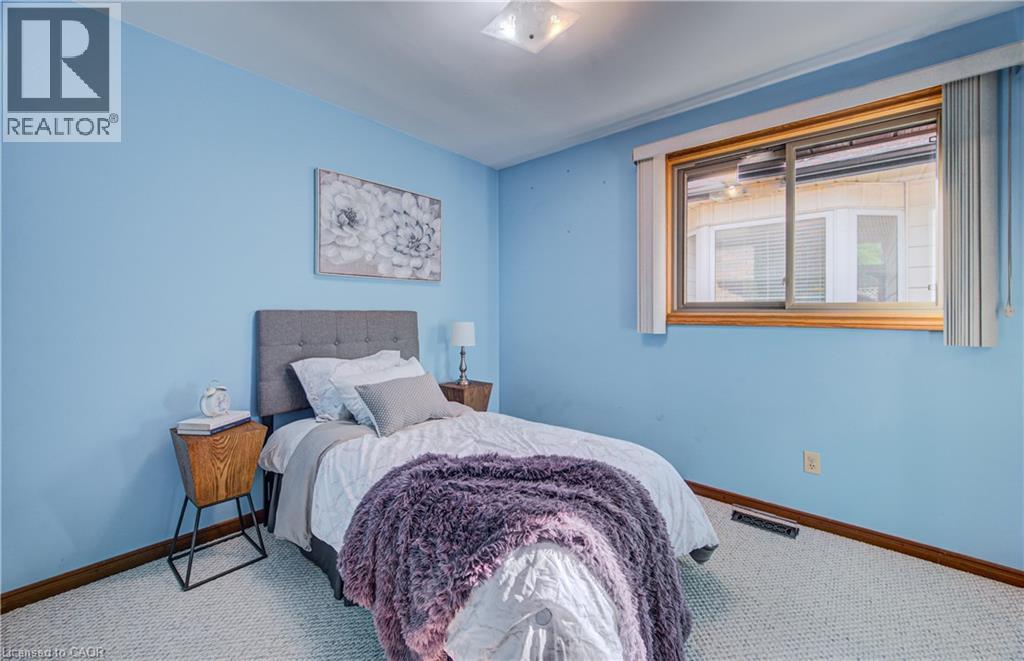 119 Martinglen Crescent, Kitchener, Ontario N2E 2A3 - Photo 19 - 40833095