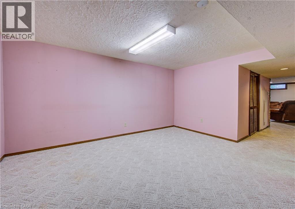 119 Martinglen Crescent, Kitchener, Ontario N2E 2A3 - Photo 24 - 40833095