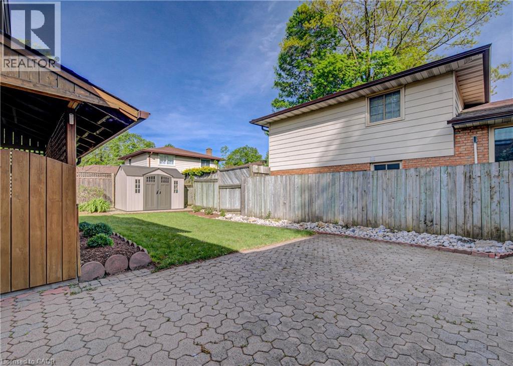 119 Martinglen Crescent, Kitchener, Ontario N2E 2A3 - Photo 37 - 40833095