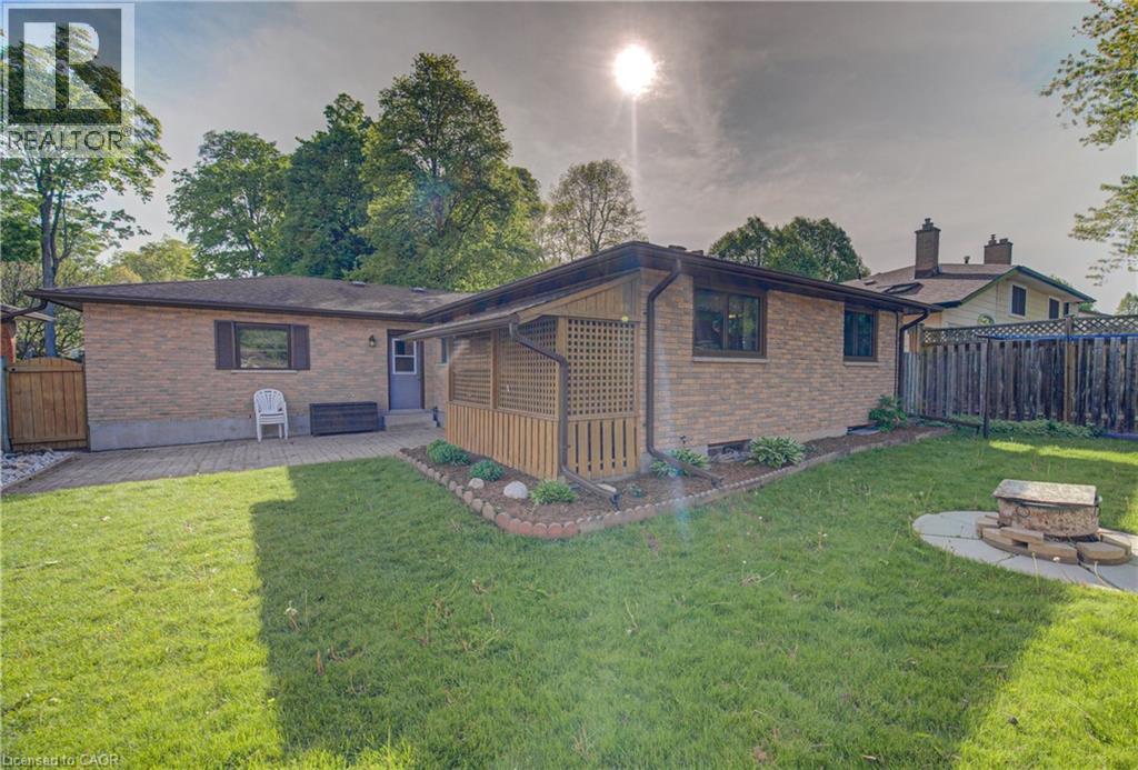 119 Martinglen Crescent, Kitchener, Ontario N2E 2A3 - Photo 42 - 40833095
