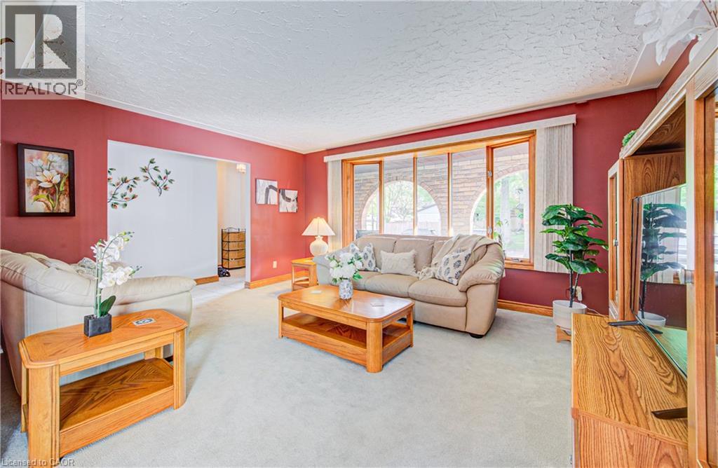 119 Martinglen Crescent, Kitchener, Ontario N2E 2A3 - Photo 8 - 40833095