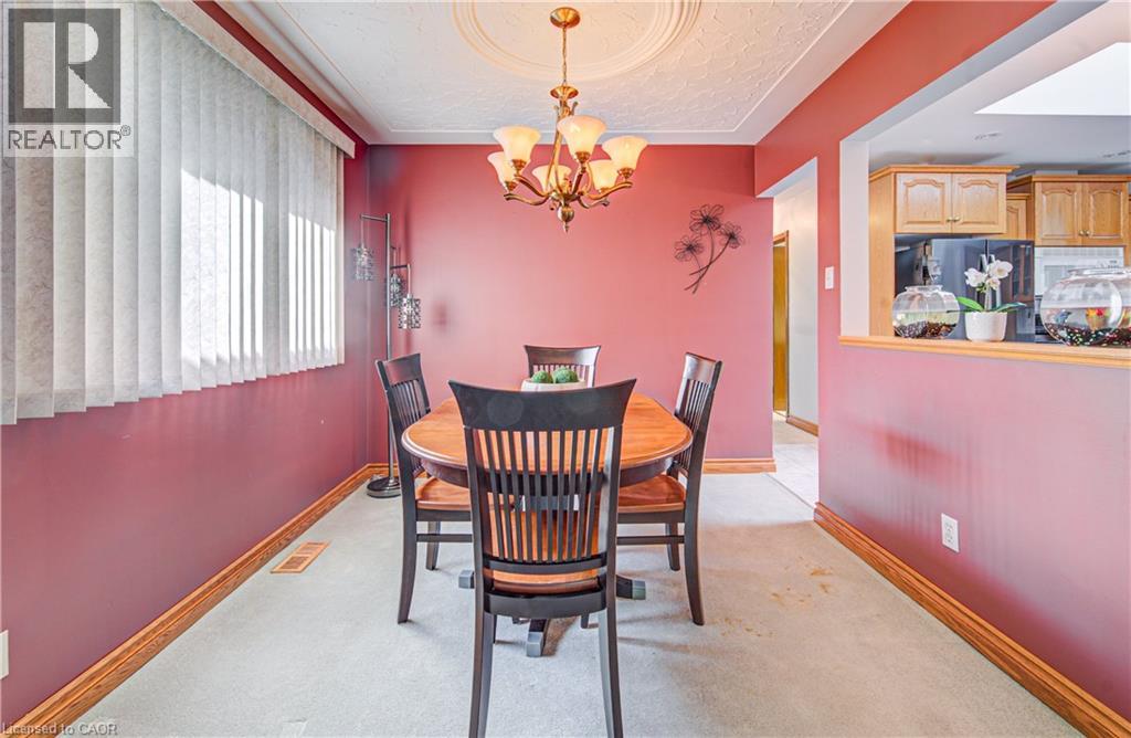 119 Martinglen Crescent, Kitchener, Ontario N2E 2A3 - Photo 9 - 40833095