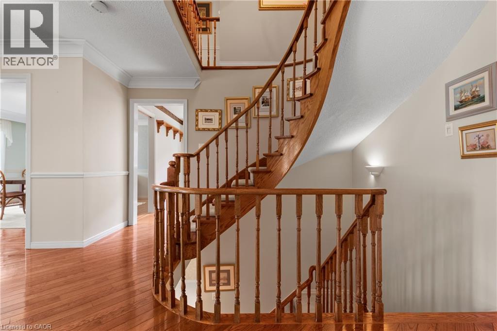 2170 Belgrave Court, Burlington, Ontario  L7P 3R5 - Photo 9 - 40828572