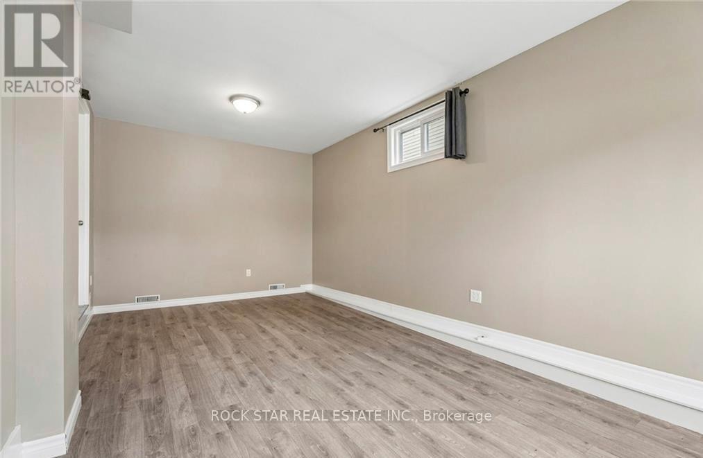 62 Corbett Drive, Barrie, Ontario  L4M 5V2 - Photo 6 - S13170184