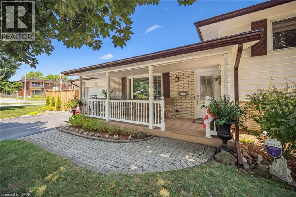 574 Sprucehill Avenue, Waterloo, Ontario  N2L 4V9 - Photo 3 - 40825829