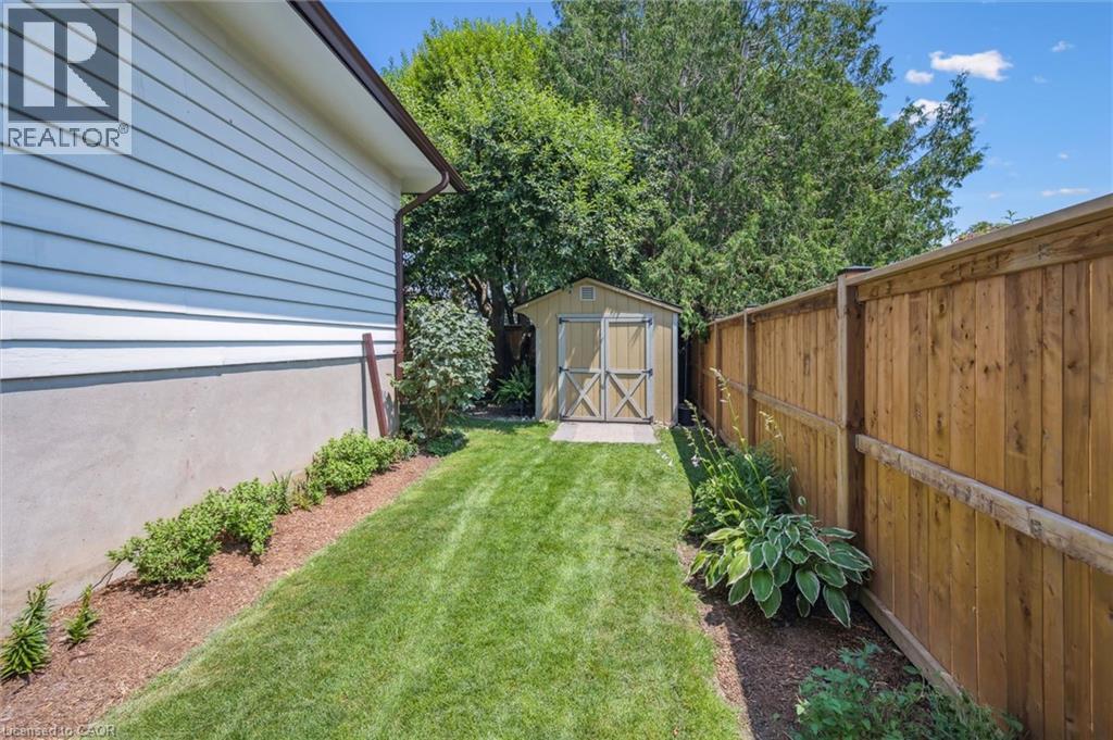 574 Sprucehill Avenue, Waterloo, Ontario  N2L 4V9 - Photo 30 - 40825829