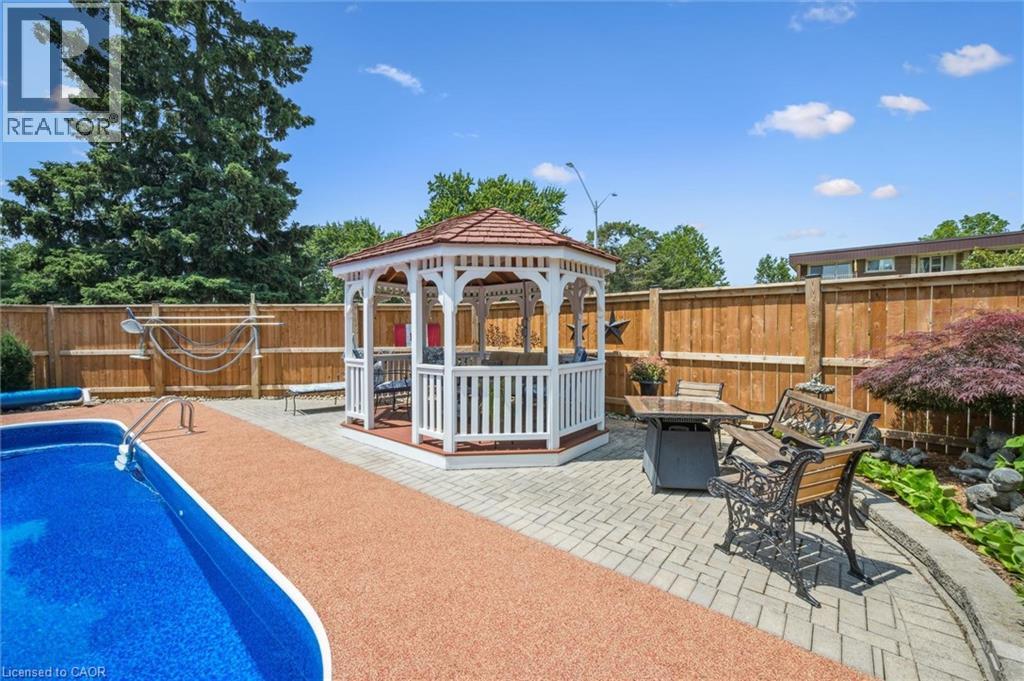 574 Sprucehill Avenue, Waterloo, Ontario  N2L 4V9 - Photo 38 - 40825829