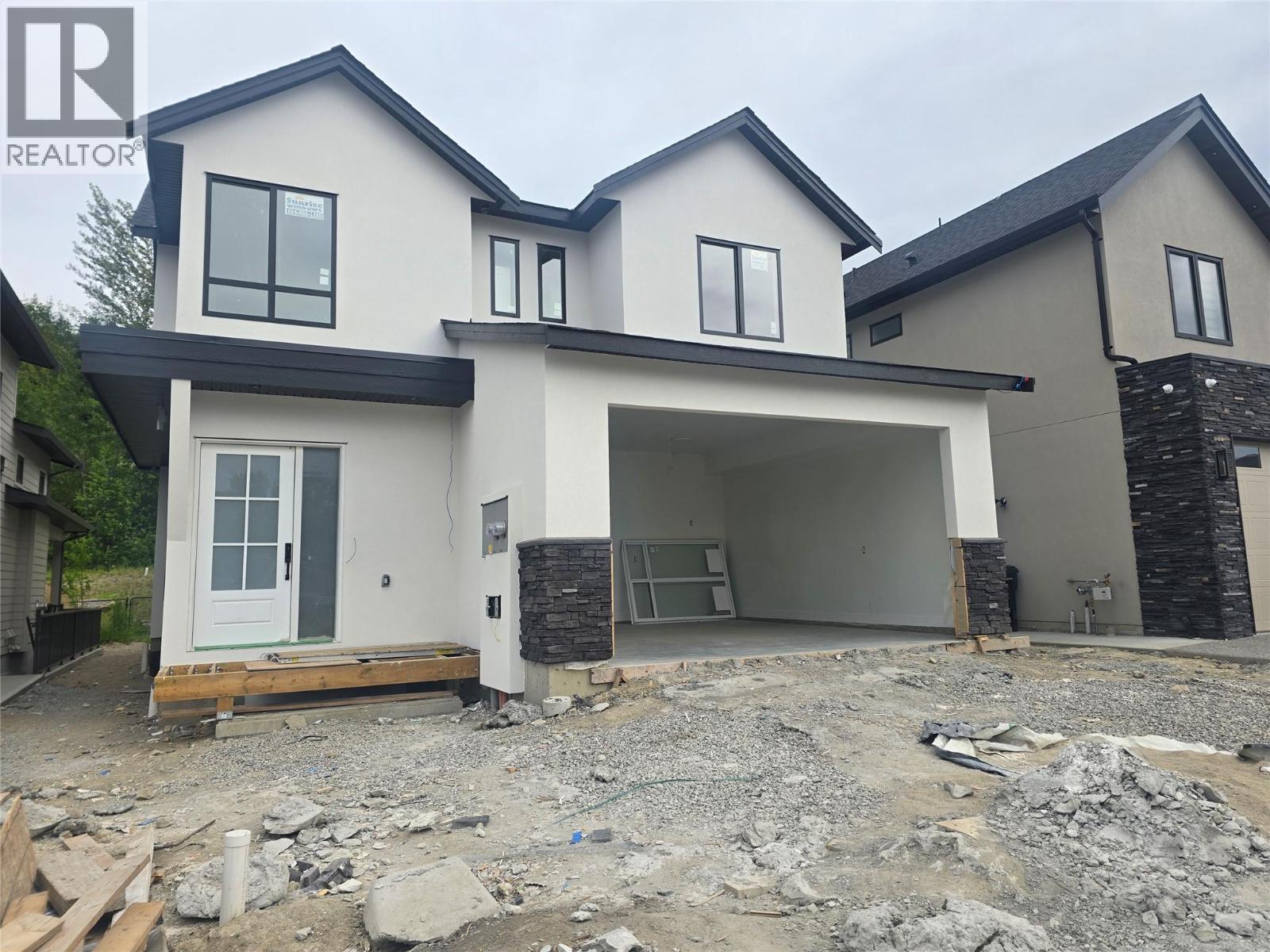 996 Bull Crescent, Kelowna, British Columbia  V1W 0B6 - Photo 1 - 10366954