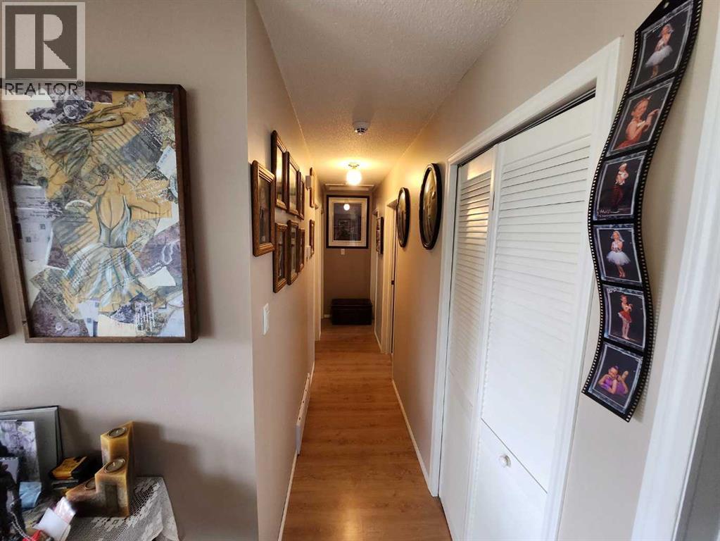 716 6 Avenue, Fox Creek, Alberta  T0H 1P0 - Photo 28 - A2314470