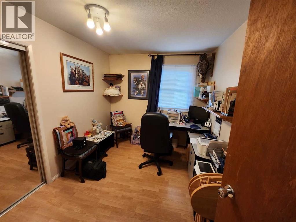 716 6 Avenue, Fox Creek, Alberta  T0H 1P0 - Photo 31 - A2314470