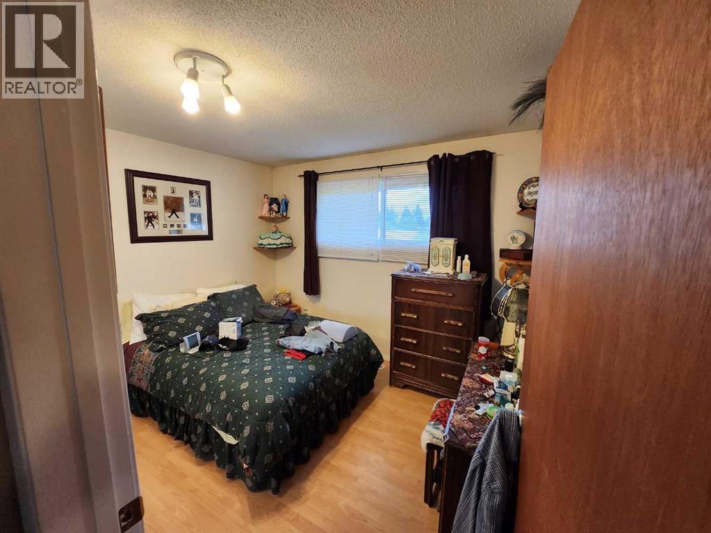 716 6 Avenue, Fox Creek, Alberta  T0H 1P0 - Photo 32 - A2314470