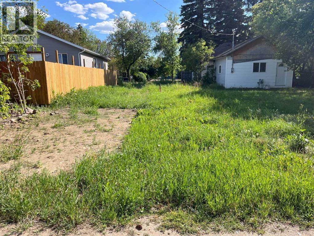 4814 49 Street, Lloydminster, Saskatchewan  S9V 0M1 - Photo 2 - A2293226
