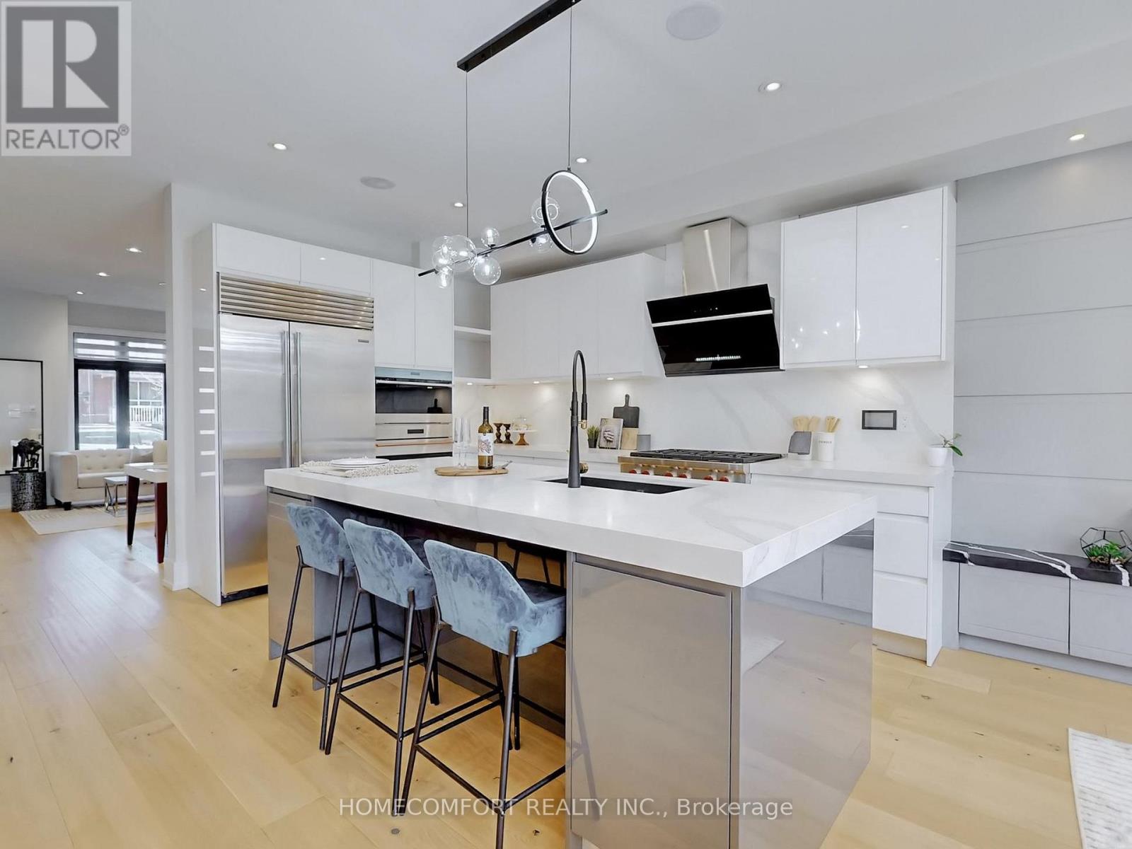 70 Bellefair Avenue, Toronto, Ontario  M4L 3T8 - Photo 11 - E12974578