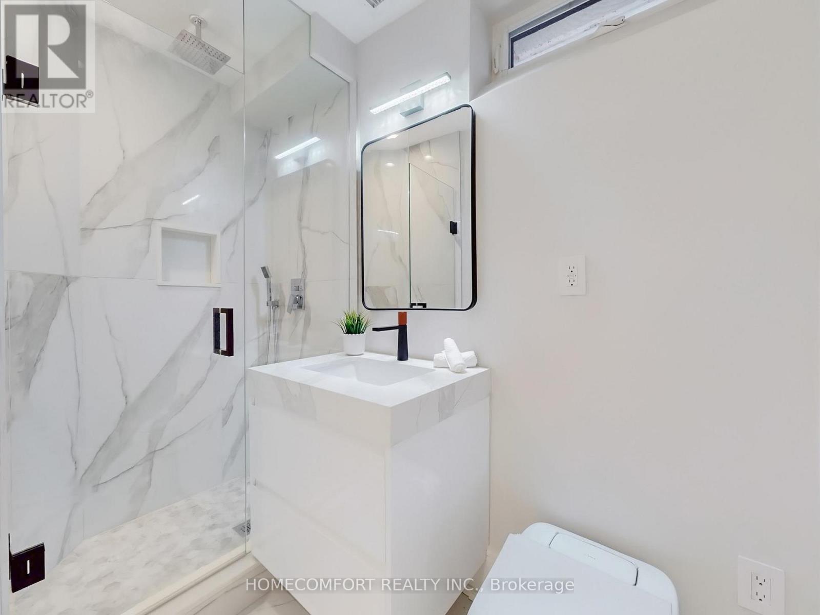 70 Bellefair Avenue, Toronto, Ontario  M4L 3T8 - Photo 39 - E12974578