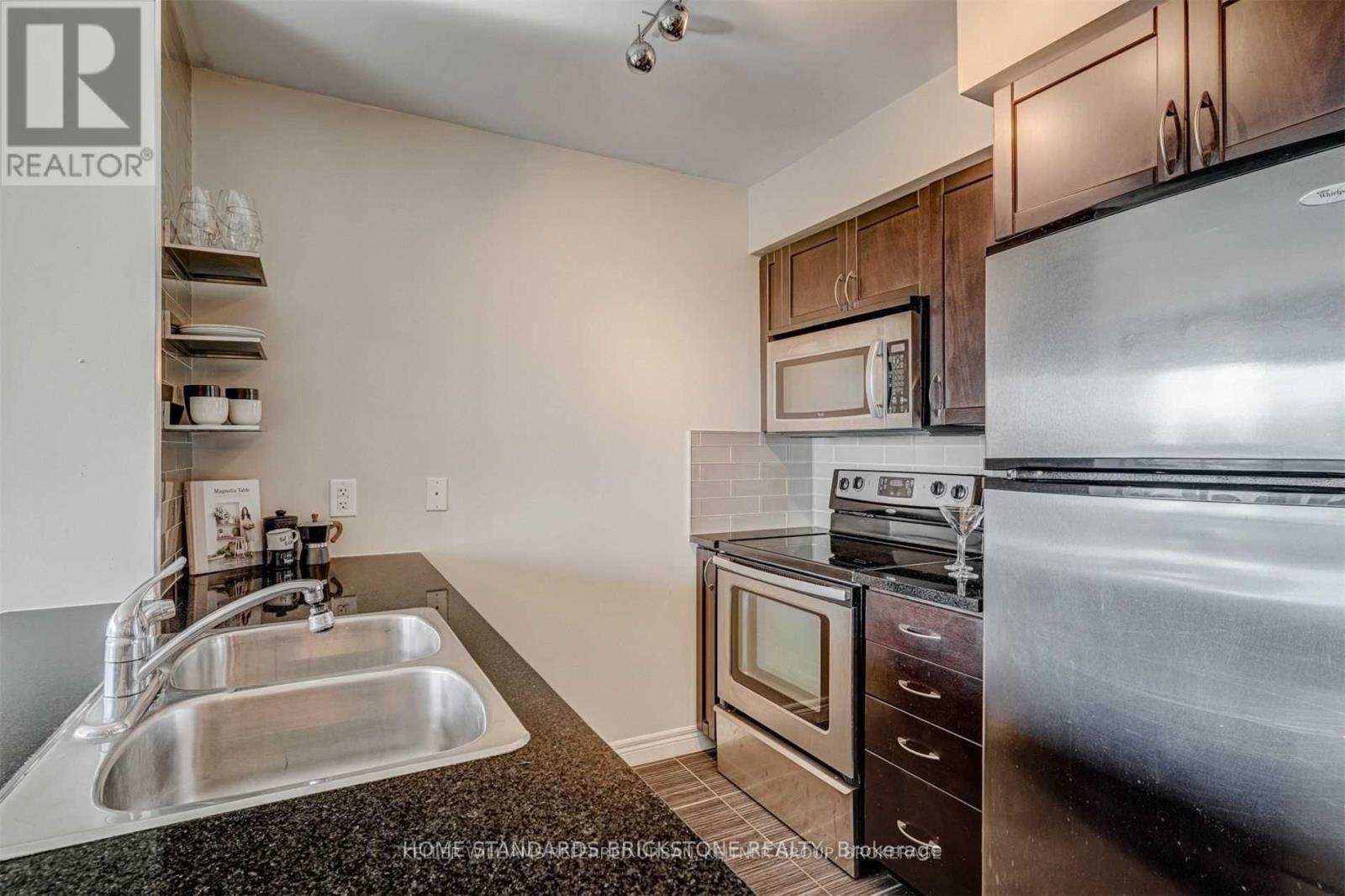 2905 - 208 Enfield Place, Mississauga, Ontario  L5B 0G8 - Photo 5 - W13170074