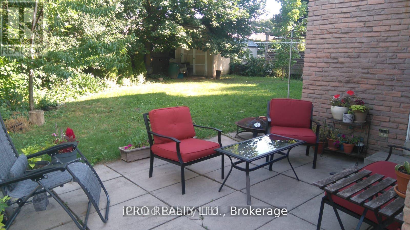 62 Ambleside Drive, Brampton, Ontario  L6Y 1B9 - Photo 10 - W13170086