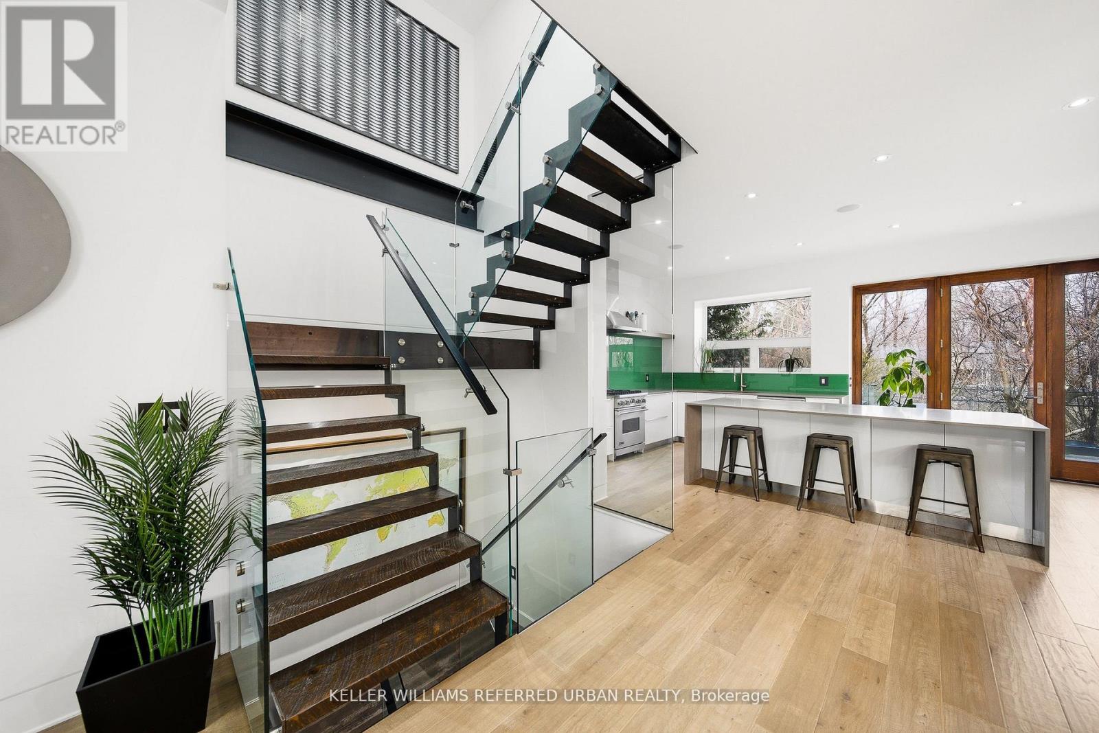 22 Daniels Street, Toronto, Ontario  M8Y 1L8 - Photo 19 - W13170108