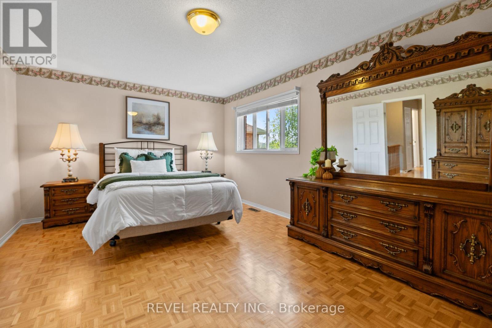 1263 Bantham Street, Mississauga, Ontario  L5V 1Y8 - Photo 18 - W13170168