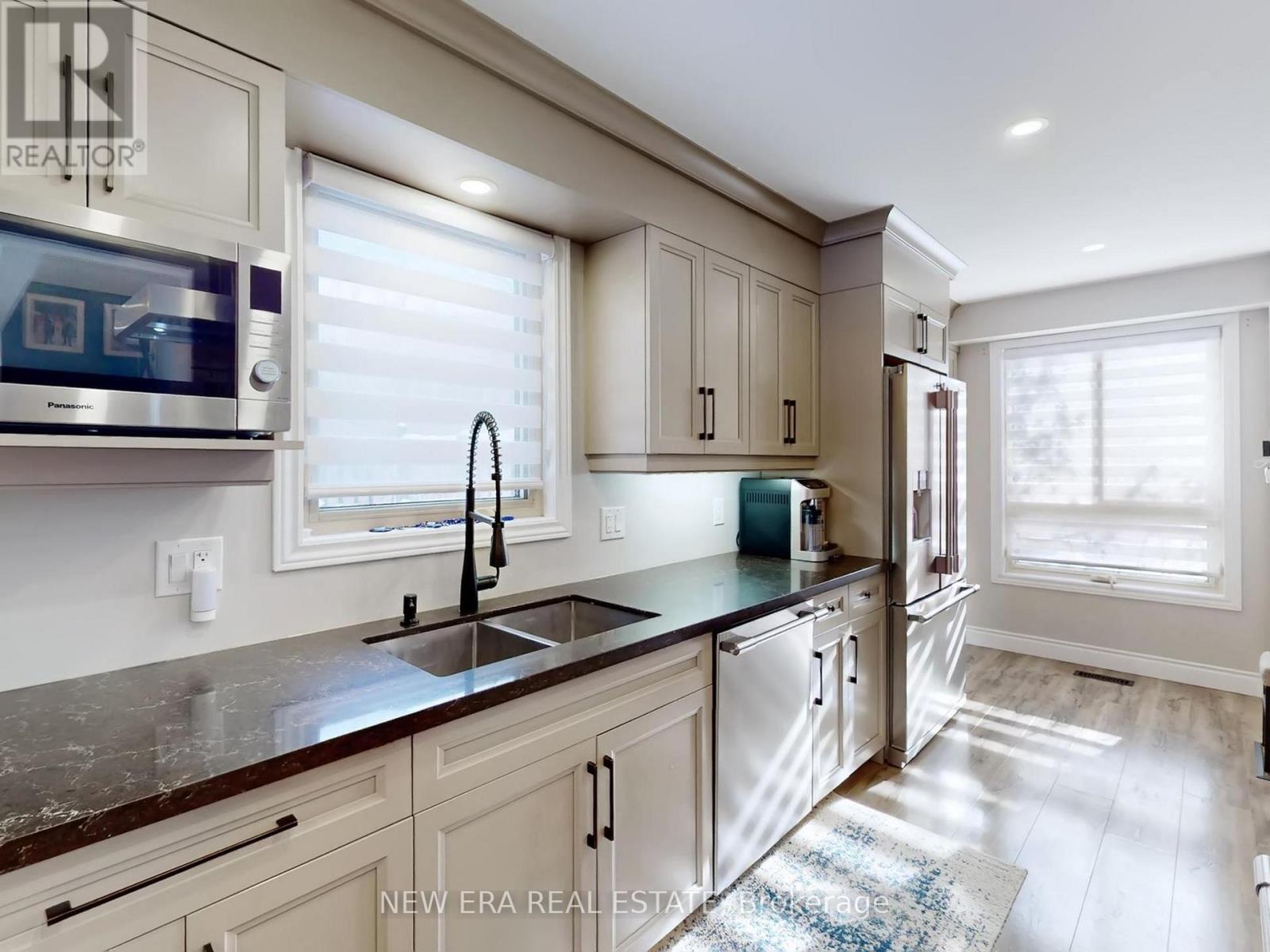 7189 Joliette Crescent, Mississauga, Ontario  L5N 1Z2 - Photo 6 - W13170178