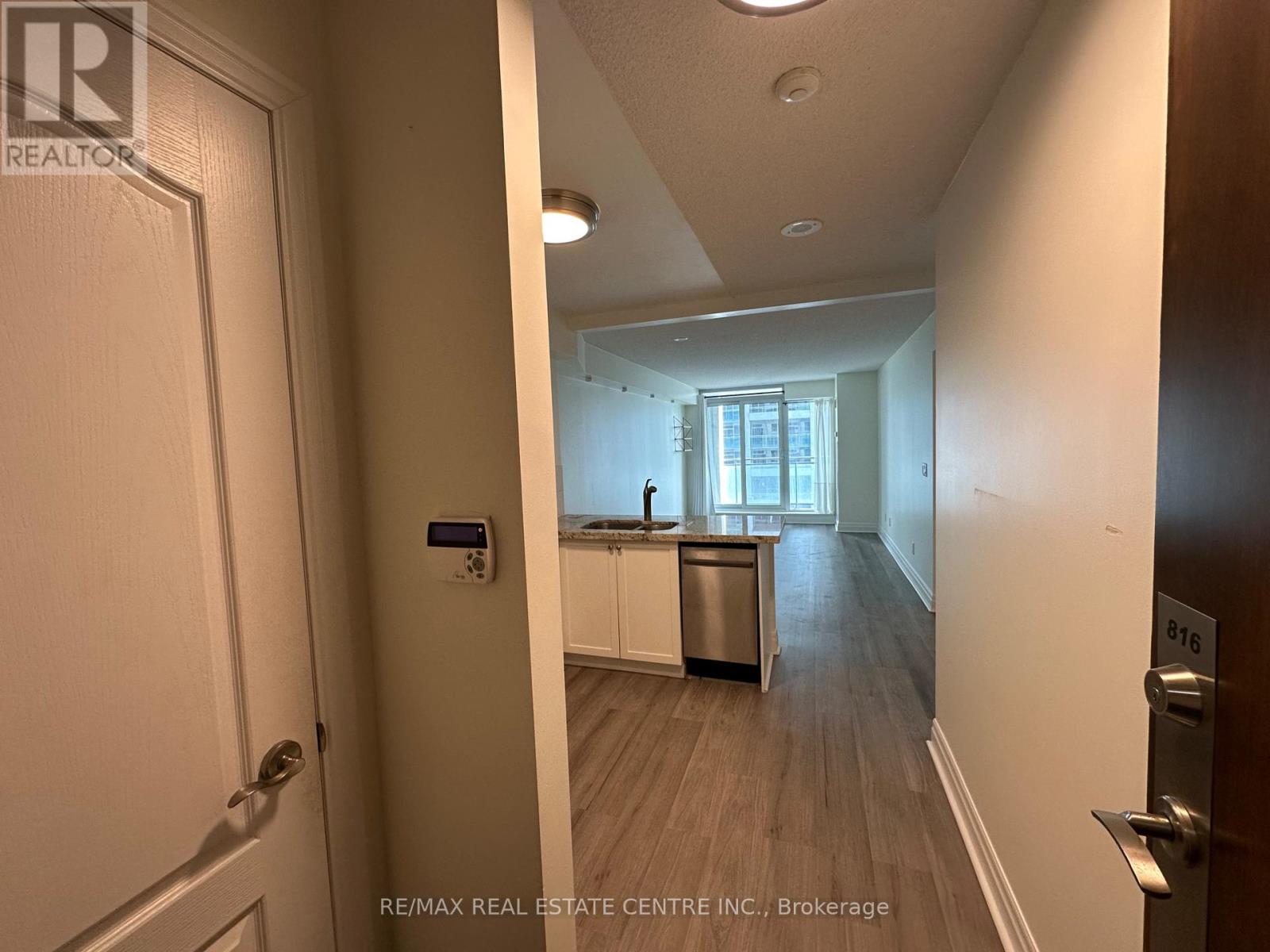 816 - 2121 Lake Shore Boulevard W, Toronto, Ontario  M8V 4E9 - Photo 2 - W13170232