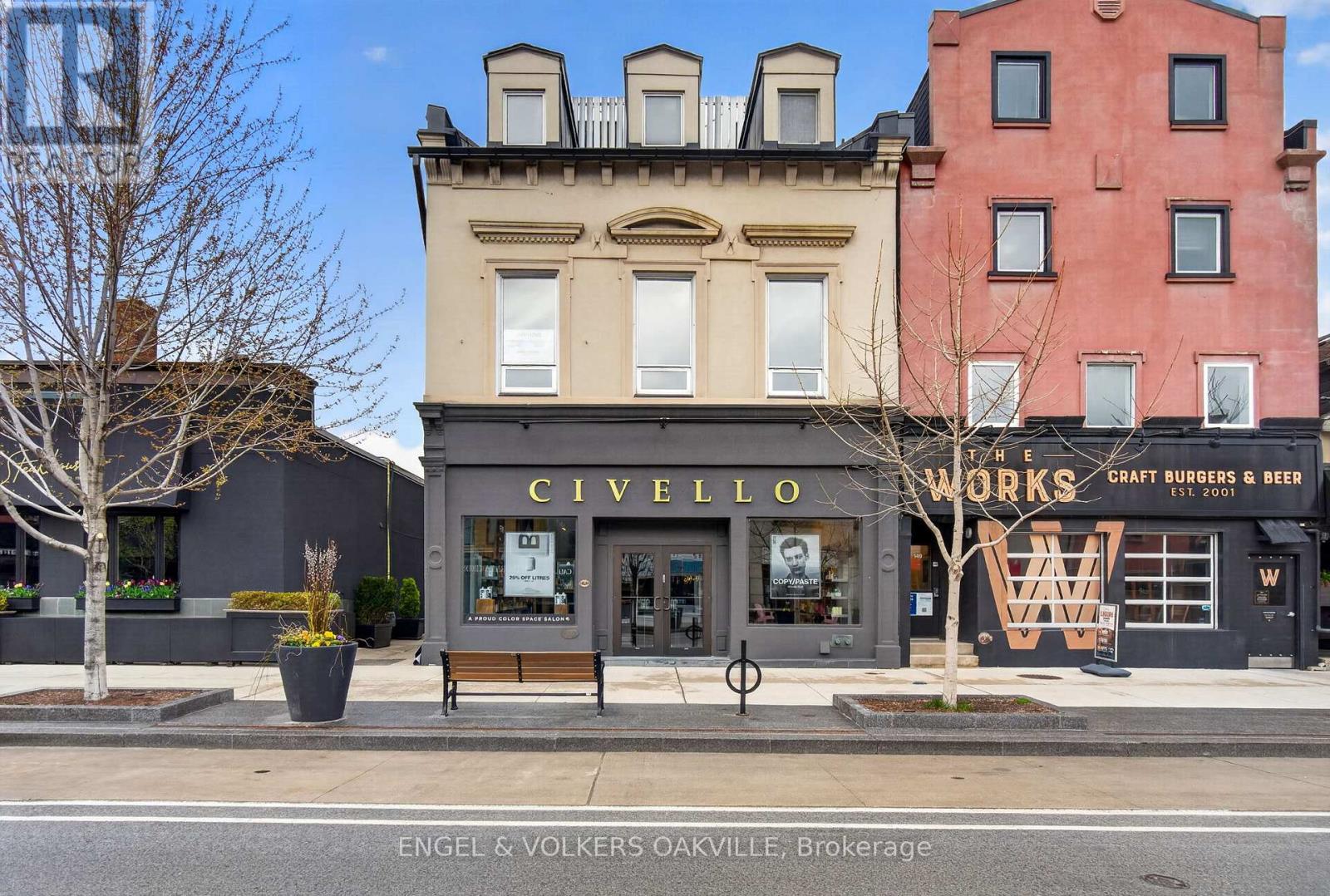 145 LAKESHORE ROAD E, Oakville, Ontario