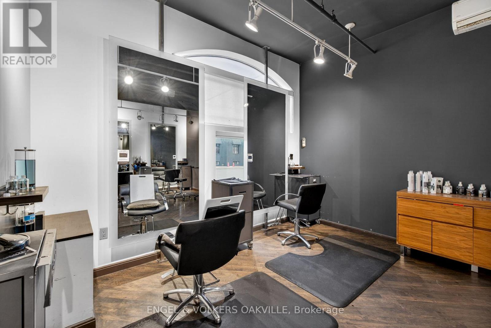 145 Lakeshore Road E, Oakville, Ontario L6J 1H3 - Photo 26 - W13170260