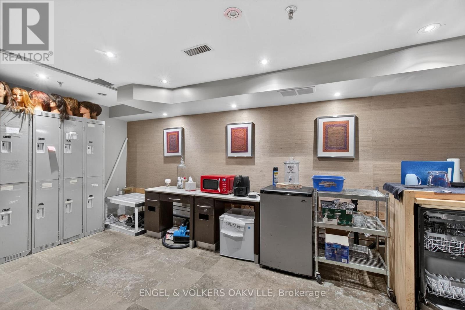 145 Lakeshore Road E, Oakville, Ontario L6J 1H3 - Photo 33 - W13170260