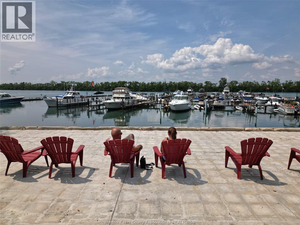261 Crystal Bay, Amherstburg, Ontario  N9V 4A6 - Photo 4 - 26012030