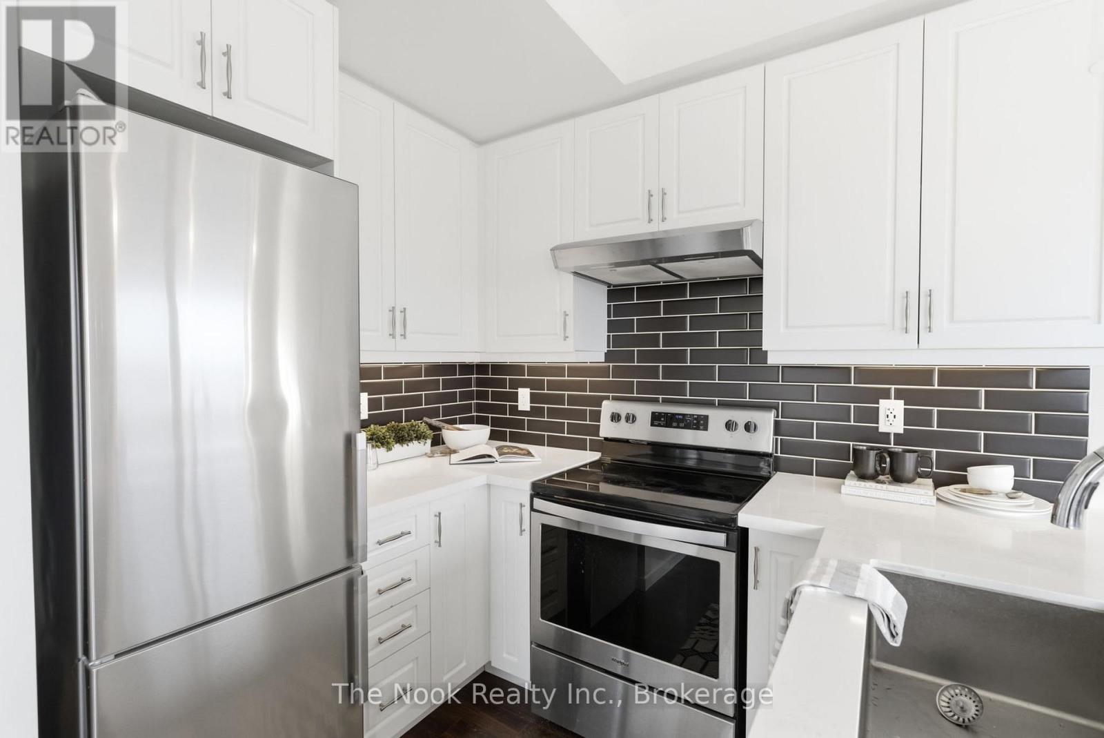 524 - 1711 Pure Springs Boulevard, Pickering, Ontario  L1X 0E3 - Photo 5 - E13170412