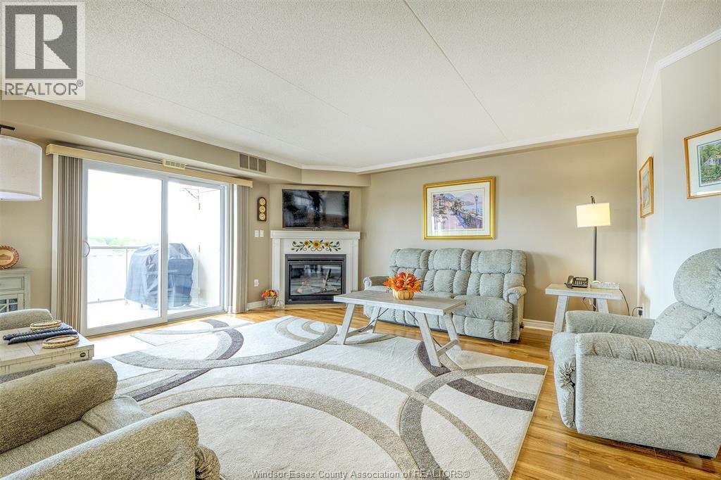 320 Village Grove Drive Unit# A401, Tecumseh, Ontario  N8N 4X7 - Photo 5 - 26012013
