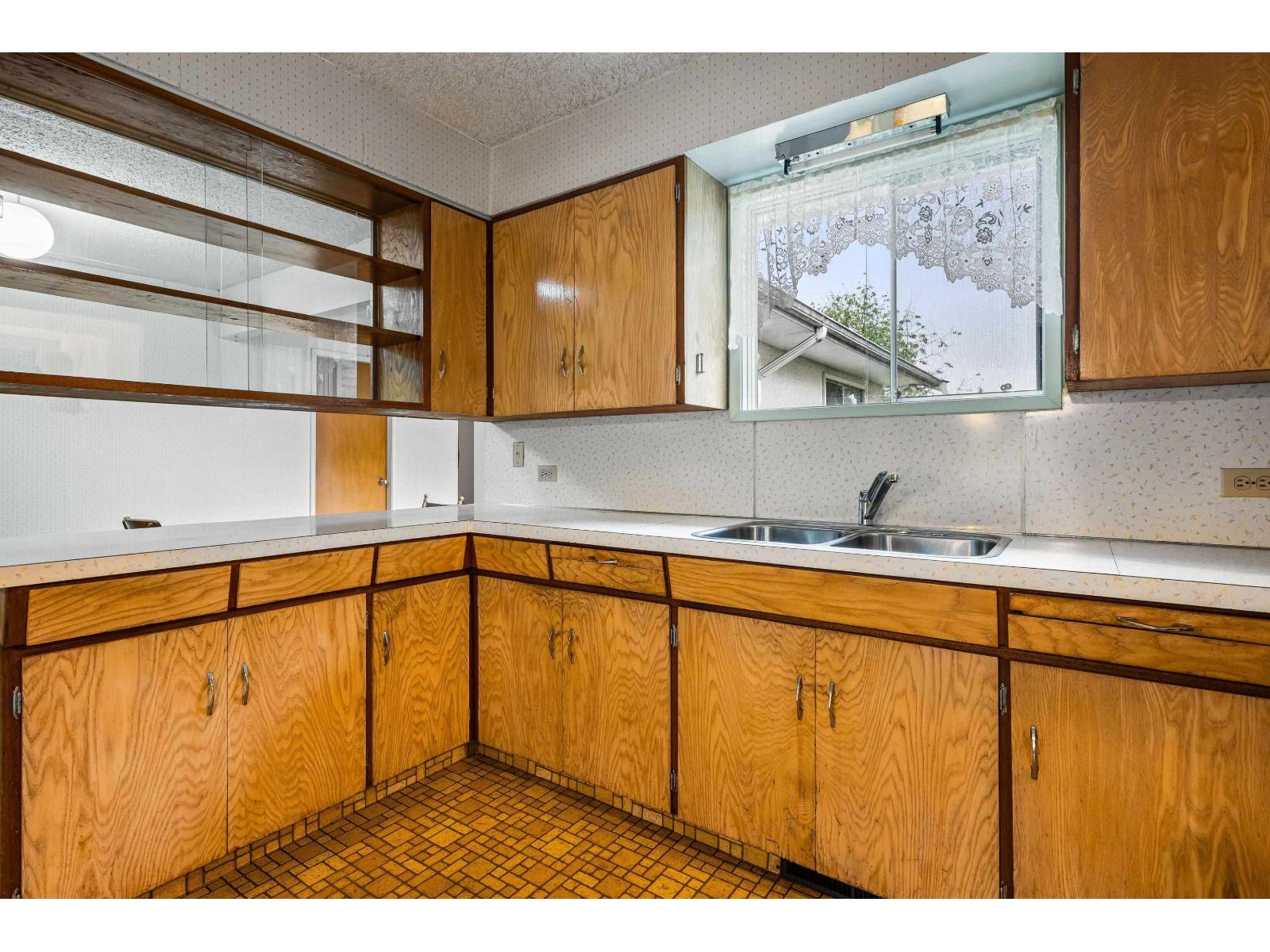 47123 First Avenue, Chilliwack Proper East, Chilliwack, British Columbia  V2P 8B6 - Photo 19 - R3124015