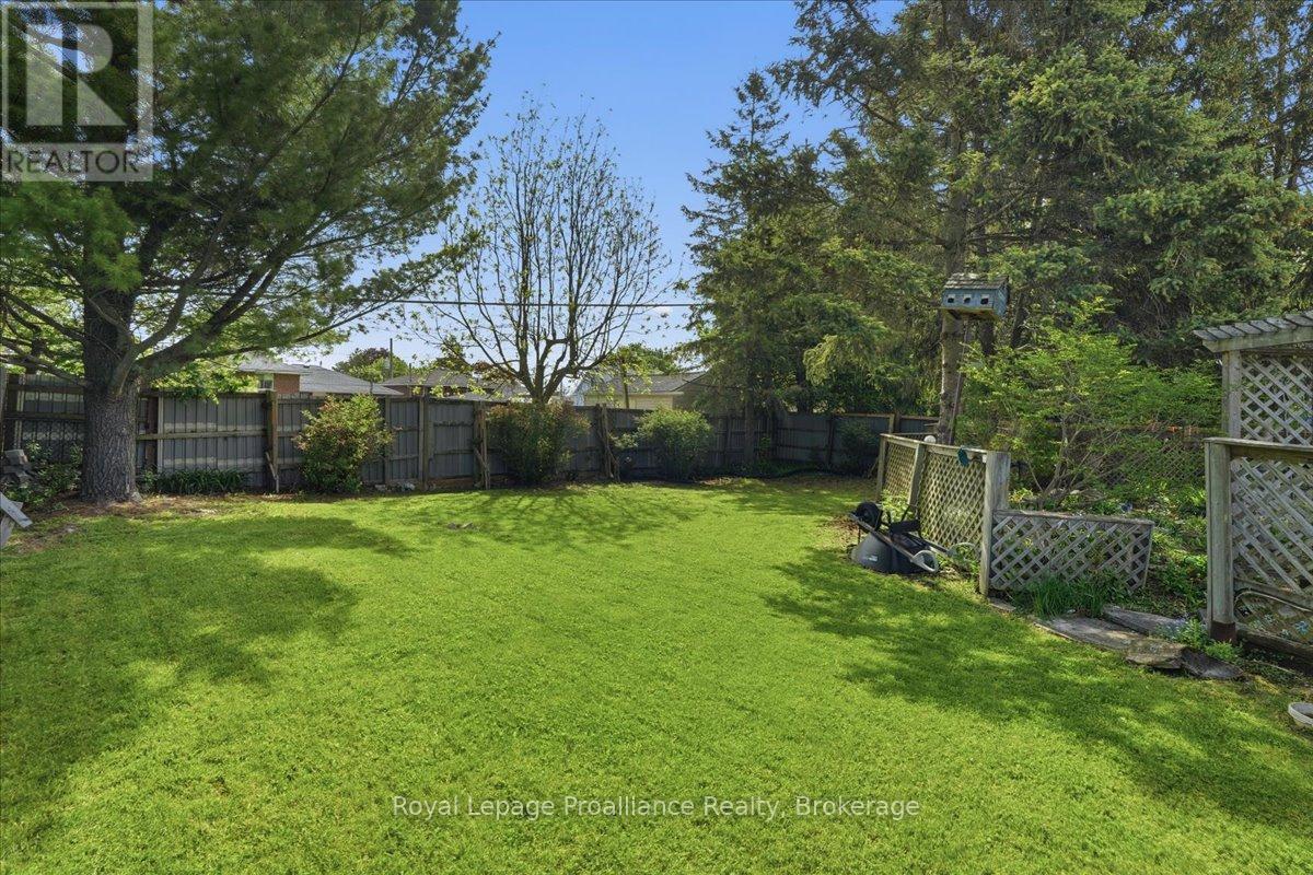 21 Glendale Road, Belleville, Ontario  K8P 4H4 - Photo 36 - X13170358