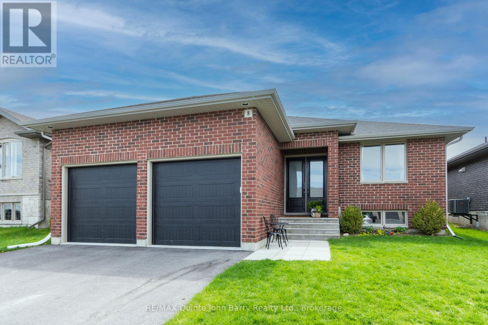 8 Liberty Crescent, Quinte West, Ontario  K8V 0G2 - Photo 1 - X13170562