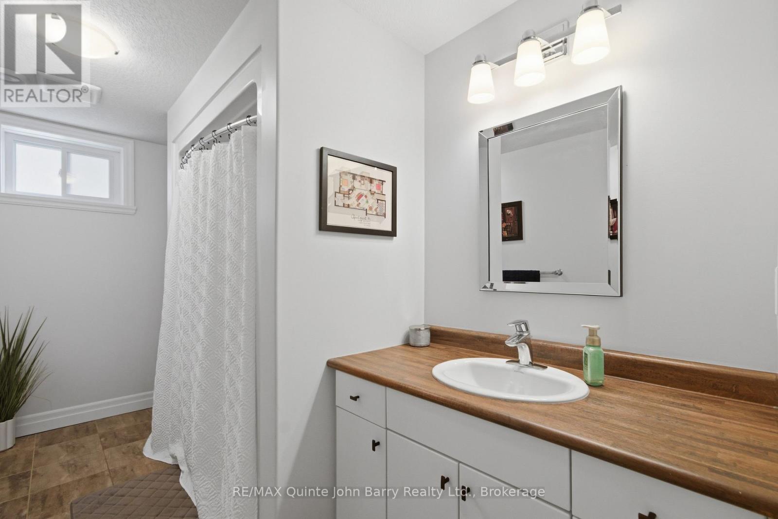 8 Liberty Crescent, Quinte West, Ontario  K8V 0G2 - Photo 29 - X13170562
