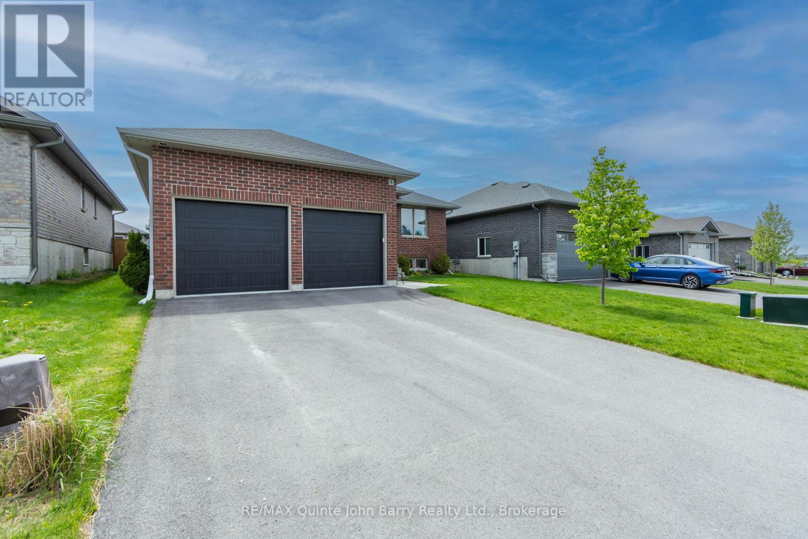 8 Liberty Crescent, Quinte West, Ontario  K8V 0G2 - Photo 3 - X13170562