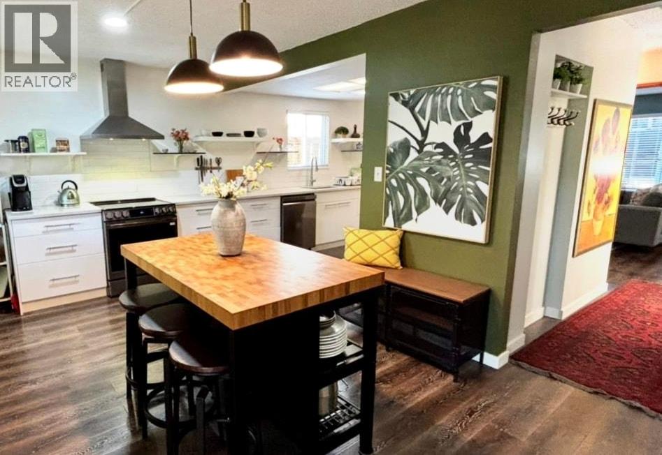 3358 Jervis Street, Port Coquitlam, British Columbia  V3B 4P3 - Photo 2 - R3118350
