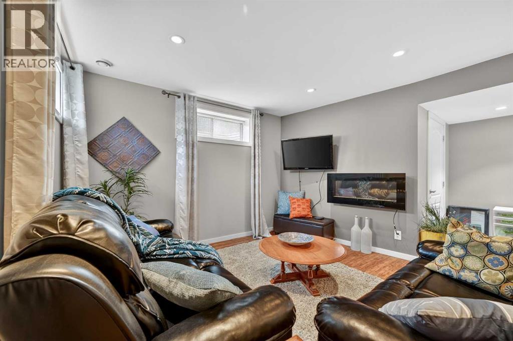 230 Rocky Ridge Cove Nw, Calgary, Alberta  T3G 4L1 - Photo 38 - A2303867
