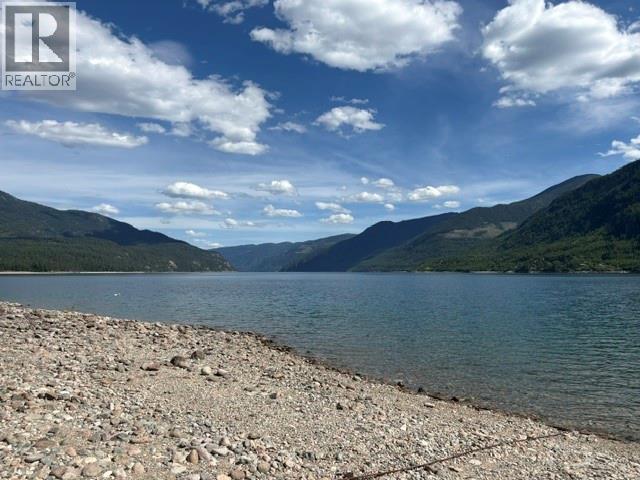 7520 Broadwater Road, Castlegar, British Columbia V1N 4V8 - Photo 16 - 10388718