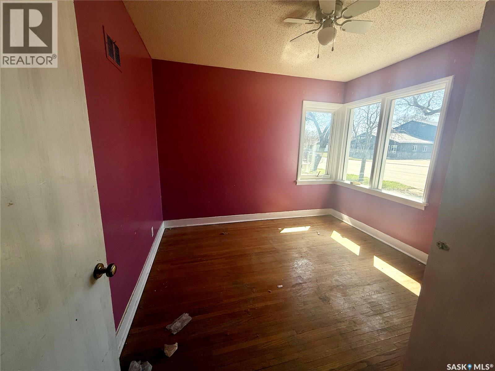 255 Broadway Street W, Yorkton, Saskatchewan  S3N 0N4 - Photo 10 - SK036860
