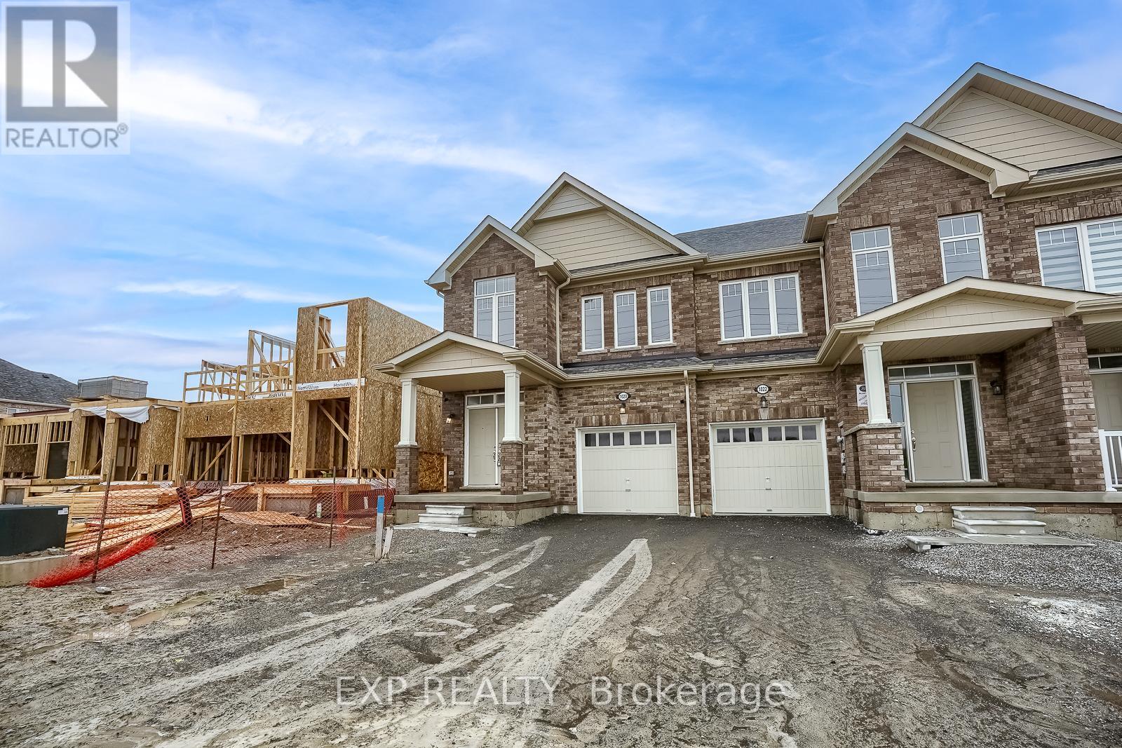 1020 Matthew Murray Crescent, Oshawa, Ontario  L1K 3G5 - Photo 2 - E13168864
