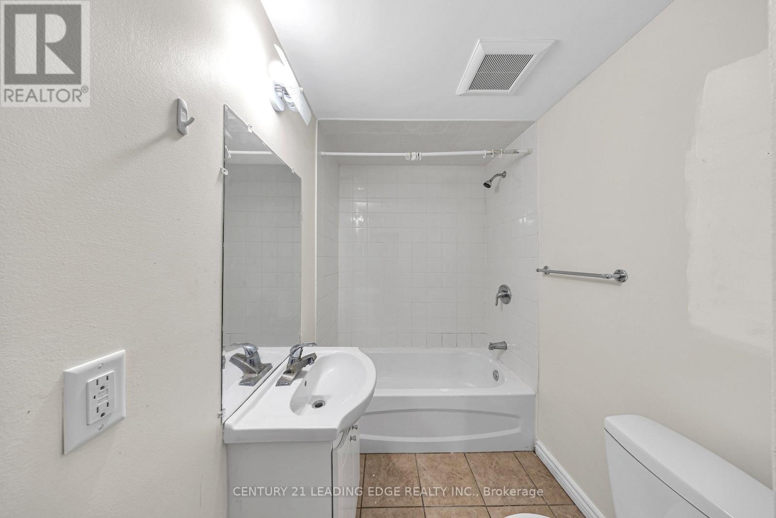40 Ann Louise Crescent, Markham, Ontario  L3S 0A8 - Photo 35 - N13116718