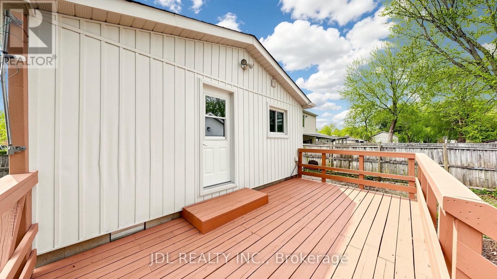 245 Royal Road, Georgina, Ontario  L4P 2T9 - Photo 18 - N13169560