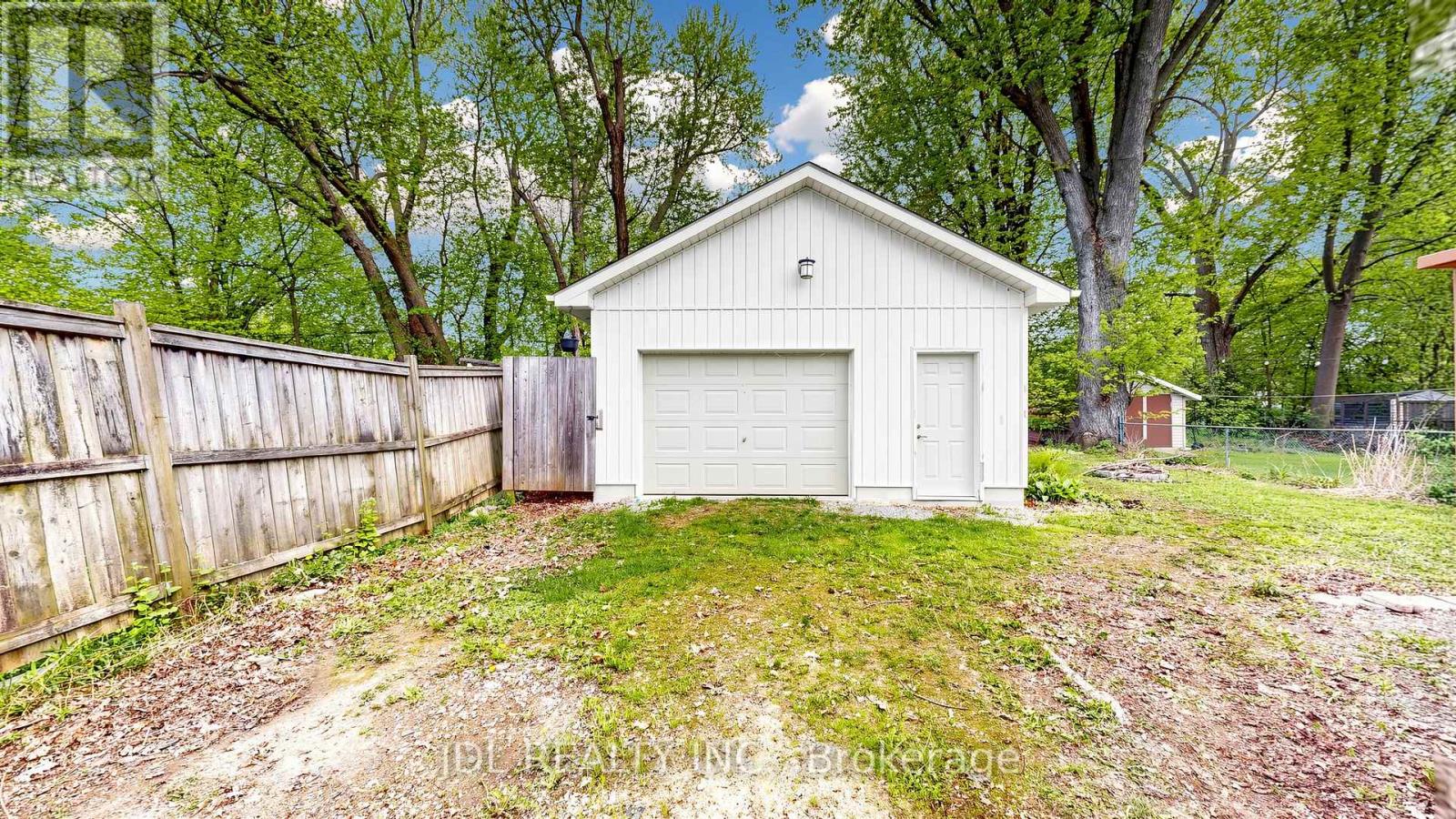 245 Royal Road, Georgina, Ontario  L4P 2T9 - Photo 20 - N13169560