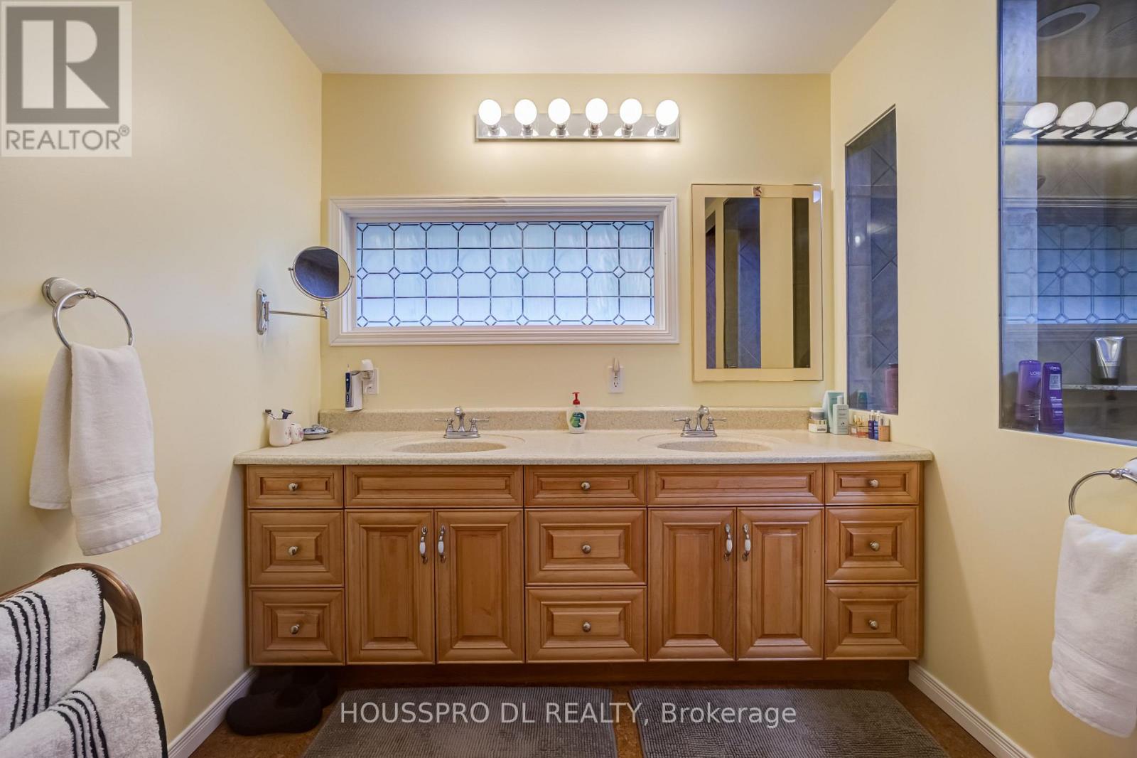 2683 Lakeshore Road E, Oro-Medonte, Ontario  L0L 1T0 - Photo 28 - S13137936