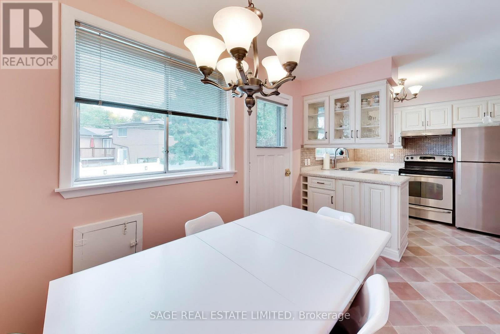 10 Gaspe Road, Toronto, Ontario  M2K 2E8 - Photo 17 - C13170292