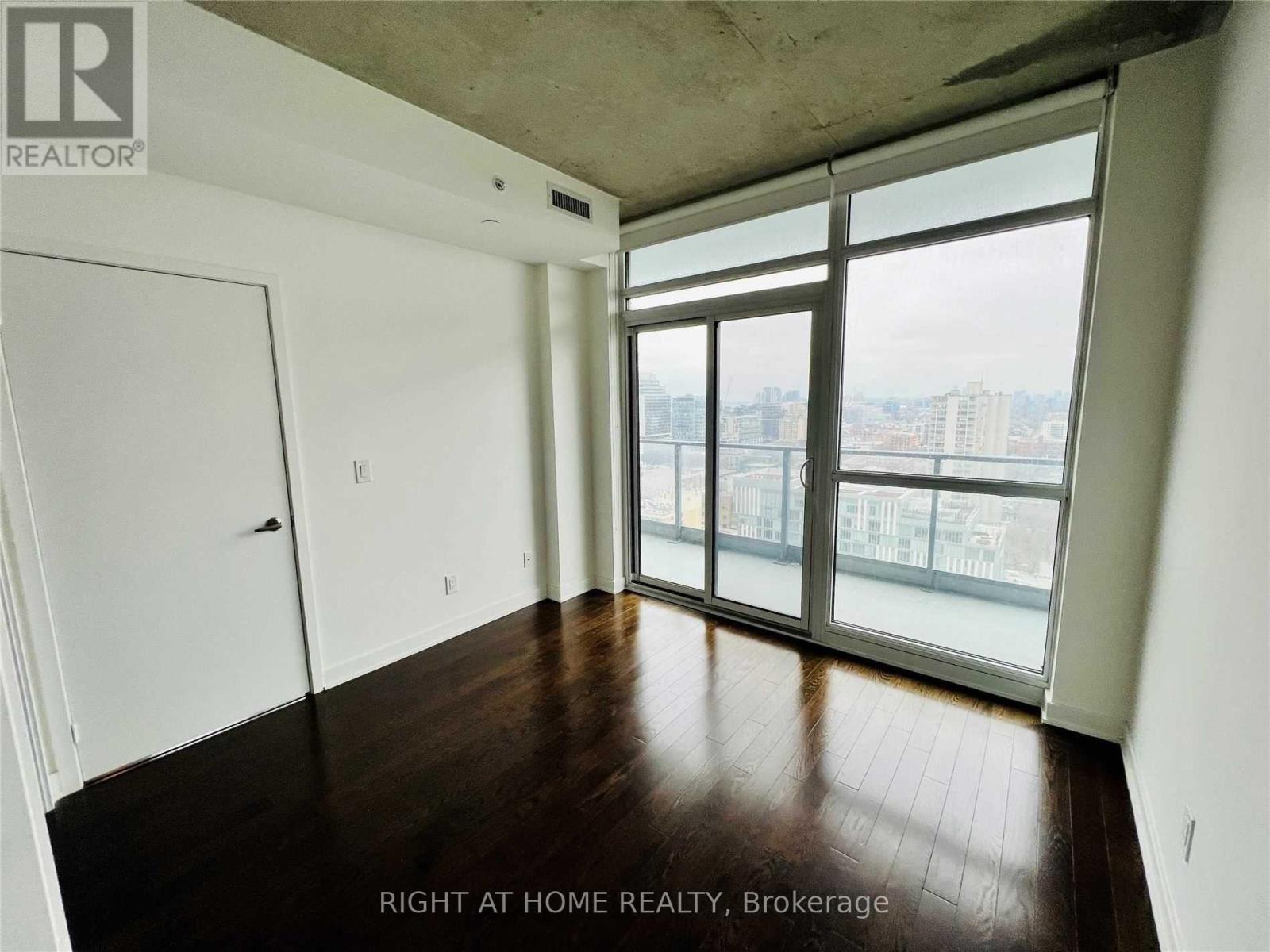 2203 - 210 Simcoe Street, Toronto, Ontario  M5T 0A9 - Photo 9 - C13170528