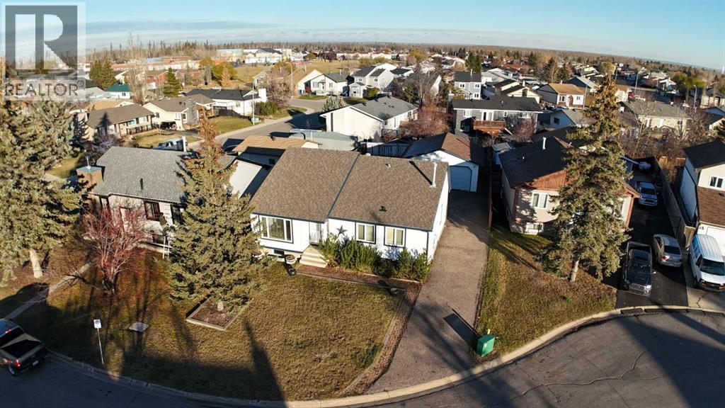 105 Farrell Cove, Fort Mcmurray, Alberta  T9K 1N9 - Photo 1 - A2268019