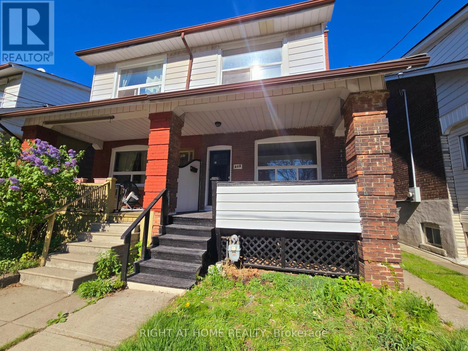 Upper - 685 Greenwood Avenue, Toronto, Ontario  M4J 4B6 - Photo 1 - E13170386