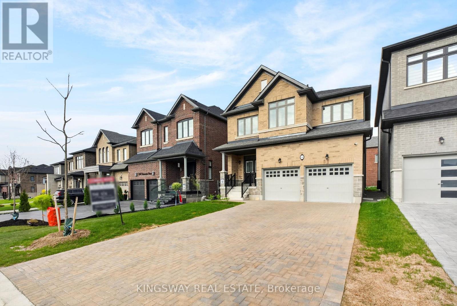 2144 Hallandale Street, Oshawa, Ontario  L1L 0V1 - Photo 2 - E13170400