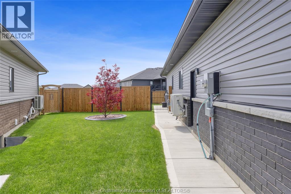 148 Brighton Place, Chatham, Ontario  N7L 0G7 - Photo 5 - 26010120